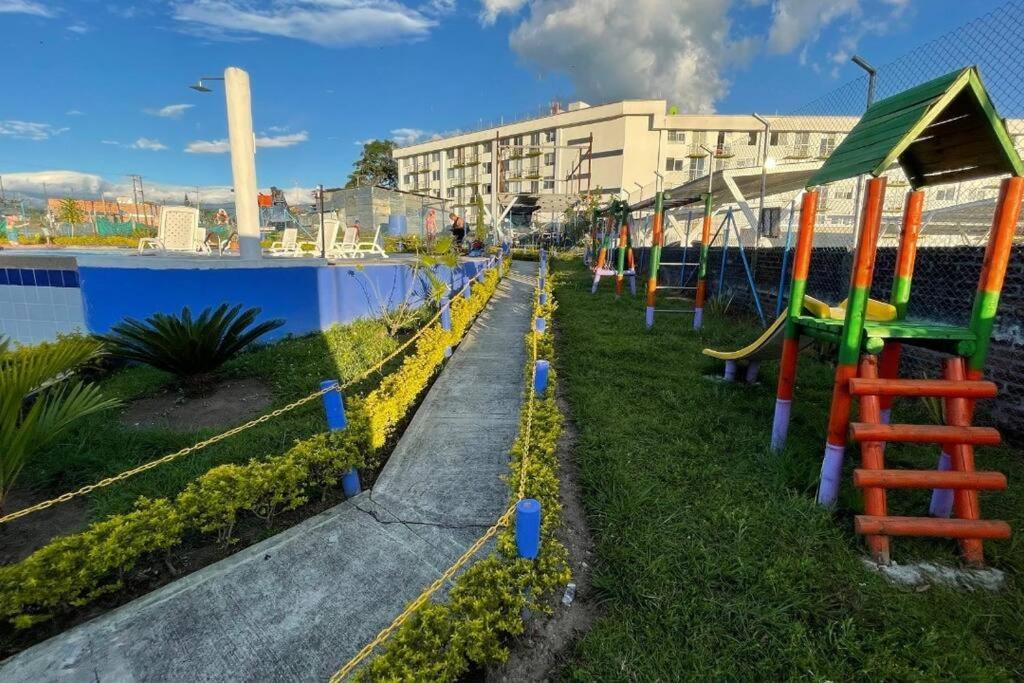 Apartamento Cerca Parque Del Cafe Con Piscina Montenegro Exterior foto